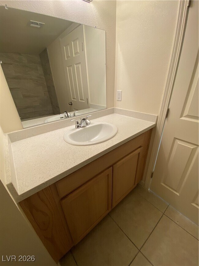 Building Photo - 4131 Gannet Cir