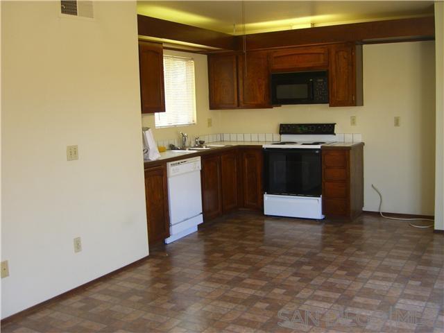 Building Photo - 14051 Mazatlan Way