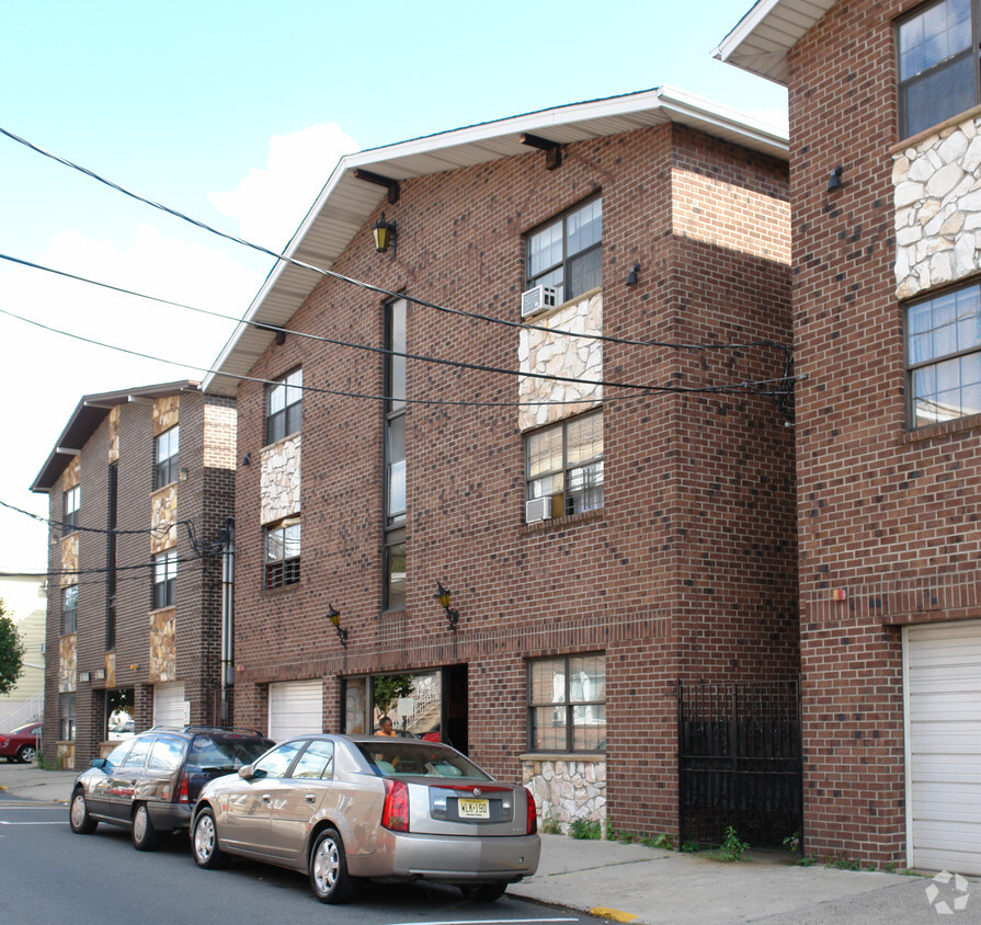 Apartments For Sale In Guttenberg Nj