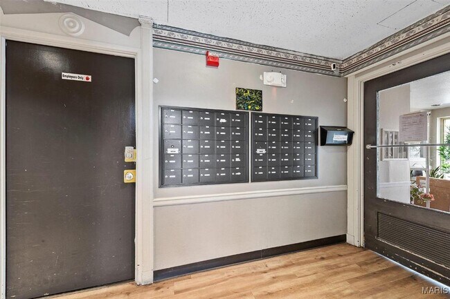 Foto del edificio - 4020 Lindell Blvd