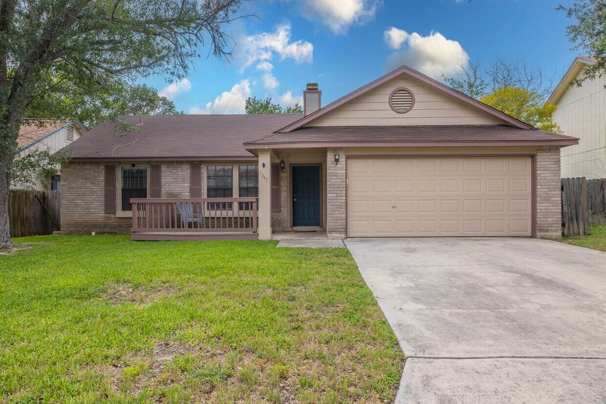 Primary Photo - RENOVATED 3-BEDROOM IN NORTHWEST CROSSING