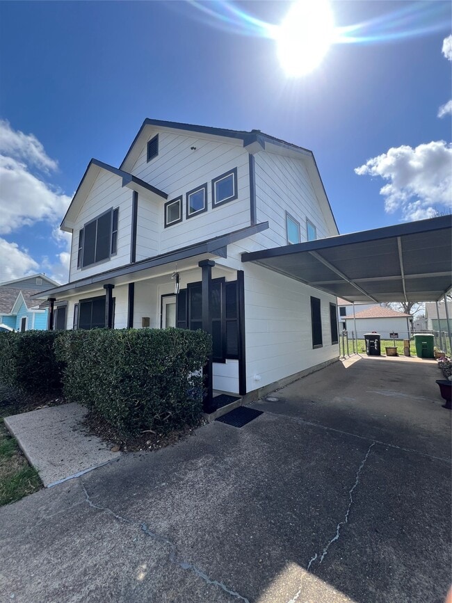 Foto del edificio - 4710 Salina St