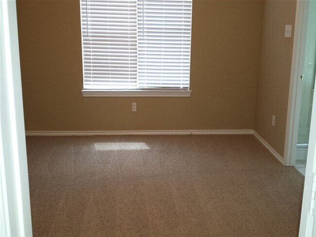 Foto del edificio - 16547 Beckland Ln