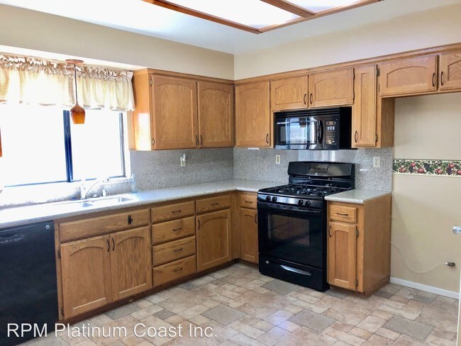 Foto del edificio - 3 br, 2 bath House - 1463 Locust Ave.