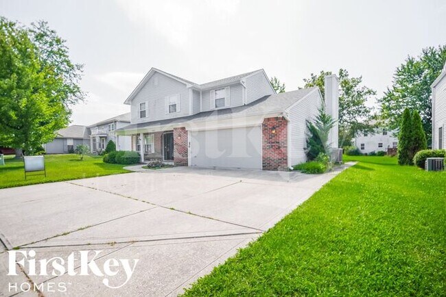 Foto del edificio - 1445 Hunters Ln