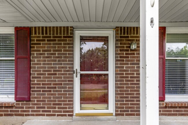 Building Photo - 4225 Steamboat Rd