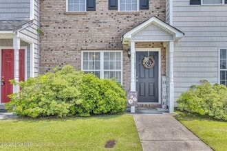 Building Photo - 208 Bridgewood Dr