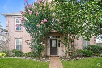 Building Photo - 1135 Hoska Cove