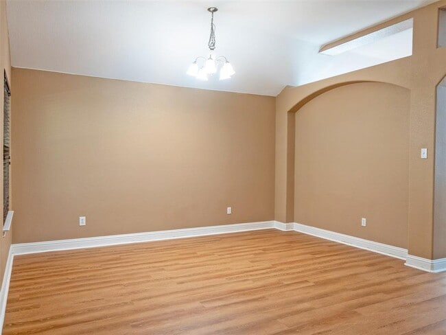 Building Photo - 166 Caraway