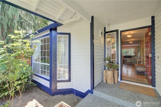 Building Photo - 4bd/3.5ba Redmond Home
