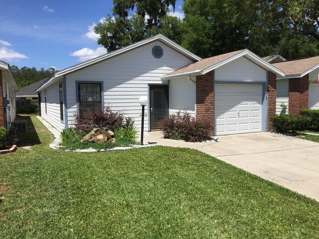 Foto del edificio - NOT AVAILABLE TO SHOW UNTIL MID NOVEMBER.....