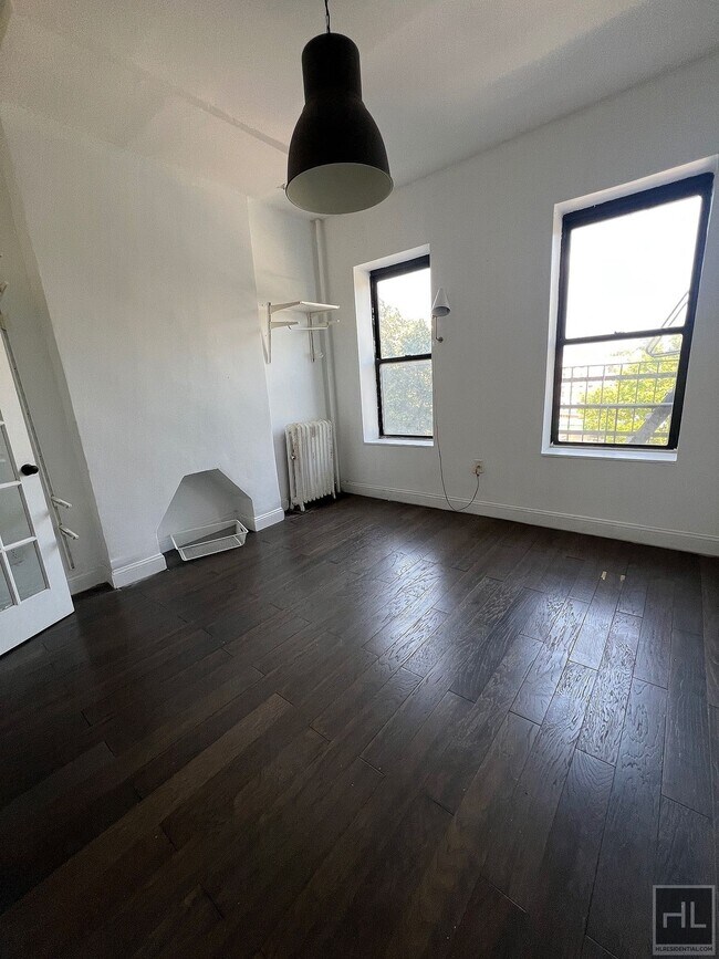 Foto del edificio - Junior 1BR / Studio Right Along Prospect P...