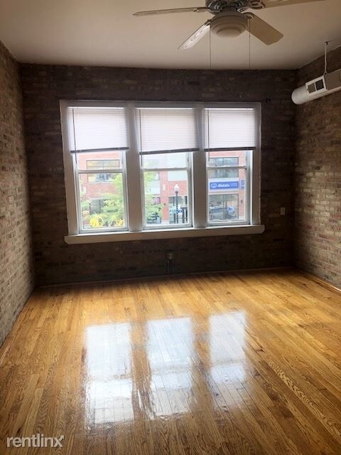 Primary Photo - 4322 W Irving Park Rd