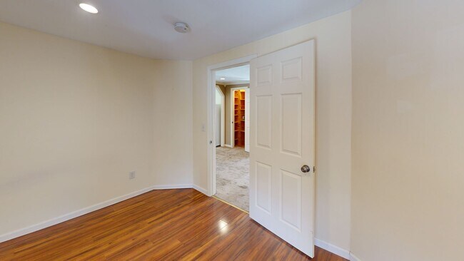 Foto del edificio - 1364 Creamery Rd