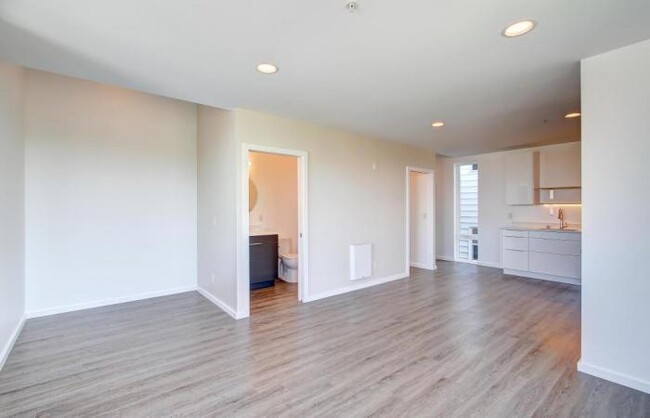 Building Photo - 0 bedroom in Seattle WA 98144