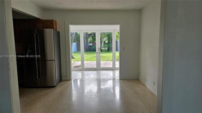 Photo - 3 bedroom in Hollywood FL 33020 House