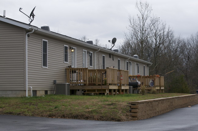 Building Photo - 320 N Ferne Clyffe Rd