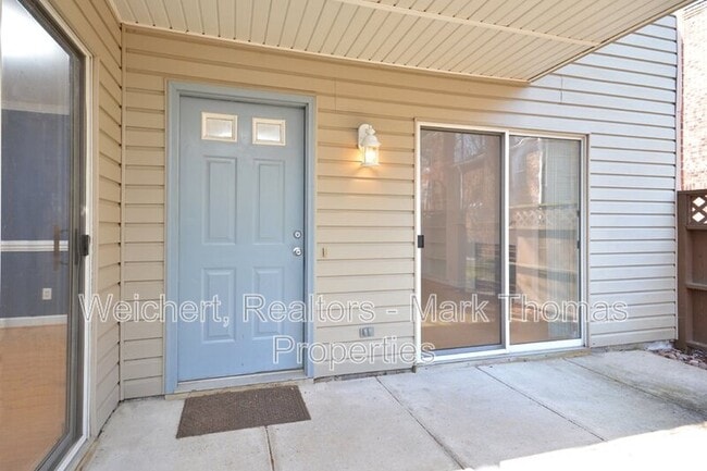 Building Photo - 425 Summerwalk Cir