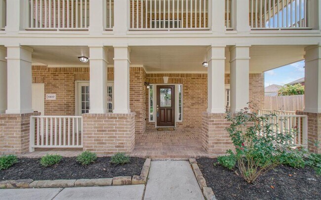 Building Photo - 6410 Drayton Hall