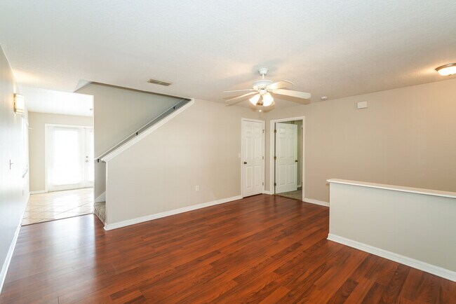Foto del edificio - 10334 Summerview Cir