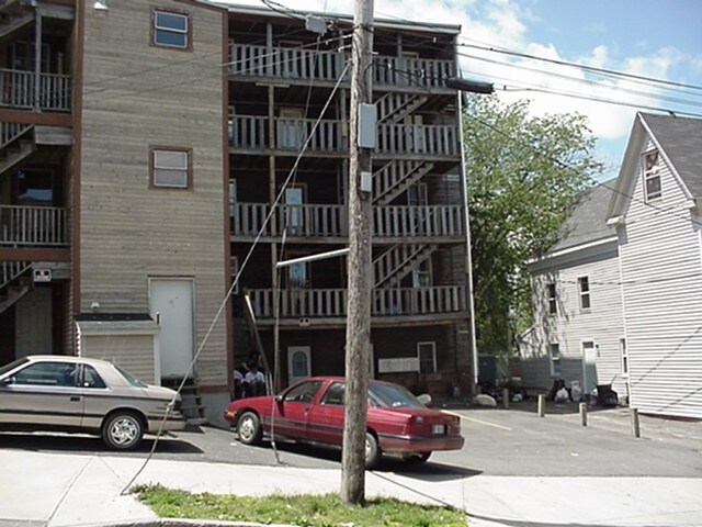8 Alder St Portland Me 04101 Apartments Portland Me Apartments Com