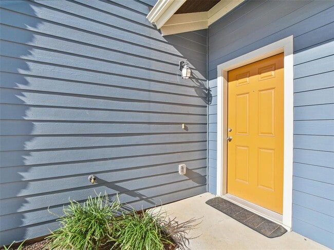 Foto del edificio - 516 E Slaughter Ln