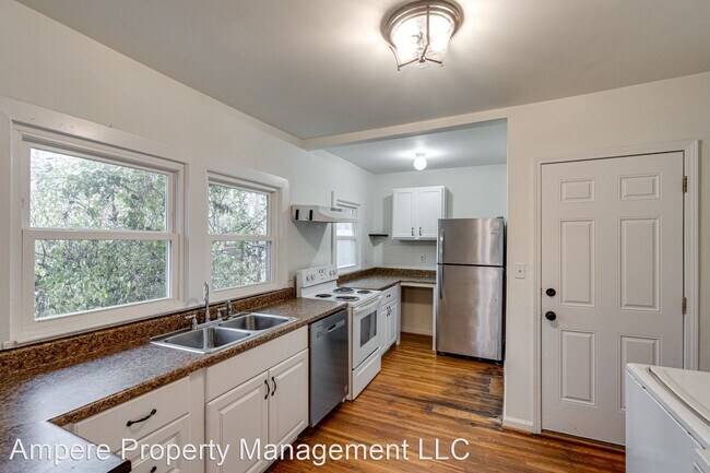 Foto del edificio - 2 br, 1 bath House - 209 N Germantown Rd