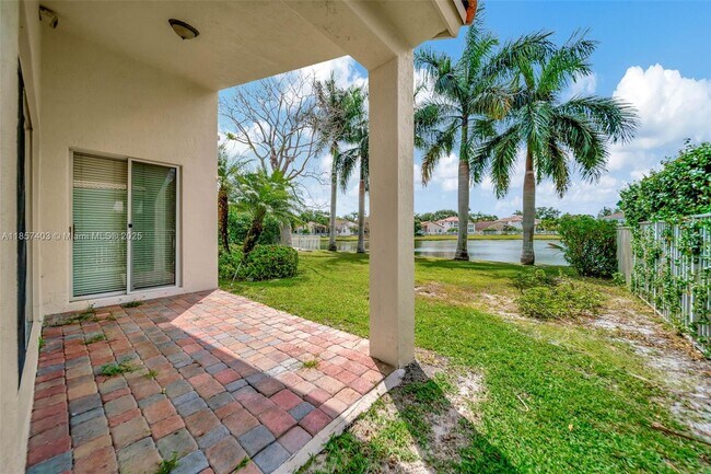 Foto del edificio - 7314 NW 19th Ct