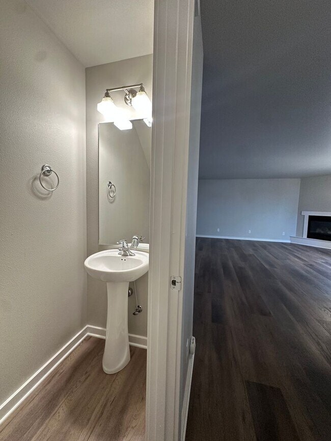 Foto del edificio - 2964 SW Juniper Ave