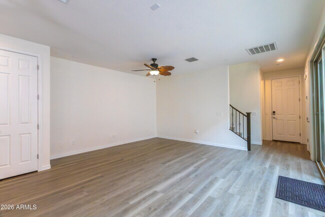 Building Photo - 3674 E Turley St