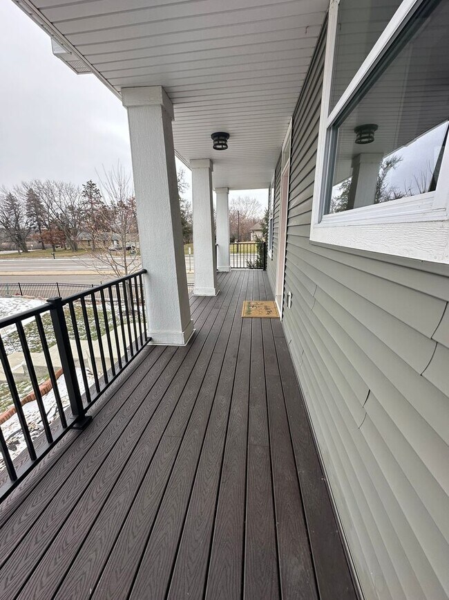 Foto del edificio - Beautiful 3 bed 3 bath home in the heart o...