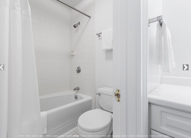 Building Photo - 387 Commonwealth Ave