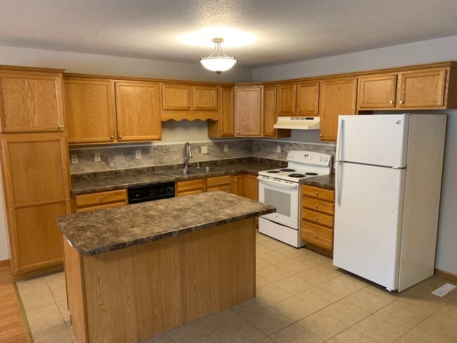 Building Photo - N5527 Penny Lane