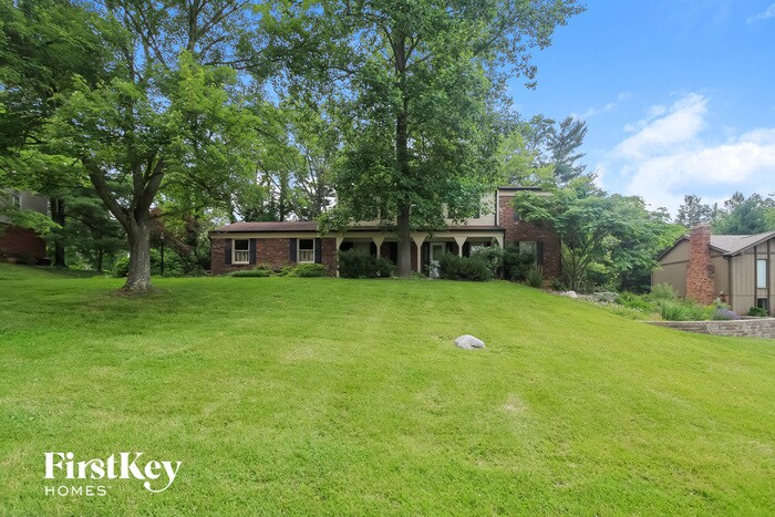 Primary Photo - 10616 Thistlewood Ct