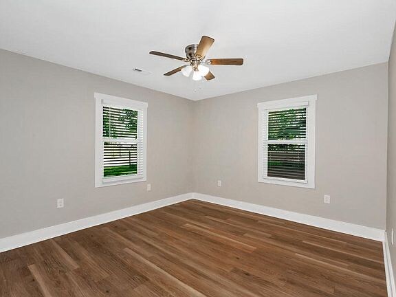 Foto del edificio - 1018 Fairway Dr NW