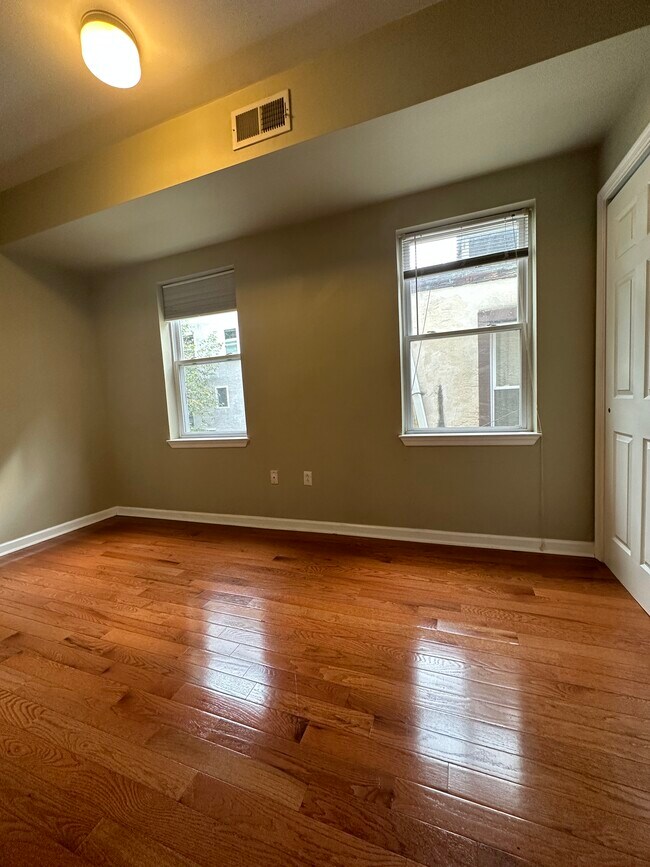 Foto del edificio - 37 N Preston St