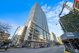 Building Photo - 1720 S Michigan Ave