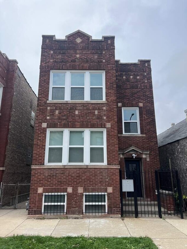 Foto principal - 1454 S Kostner Ave