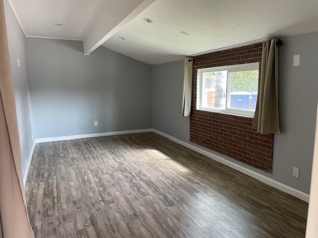 Building Photo - 624 Bella Dr