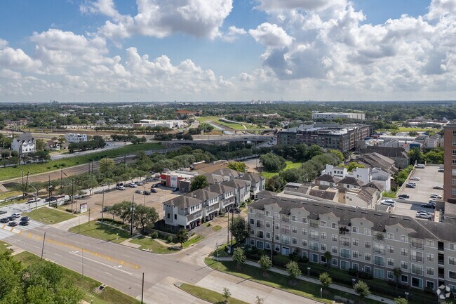Aerial Photo - 2234 Camden Dr