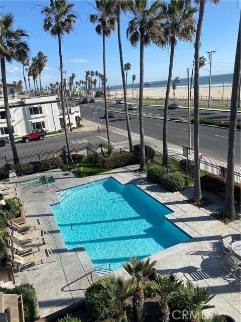 Building Photo - 1200 Pacific Coast Hwy