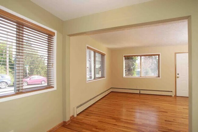 Foto del edificio - Cozy Condo at Marquam Court. Near OHSU wit...