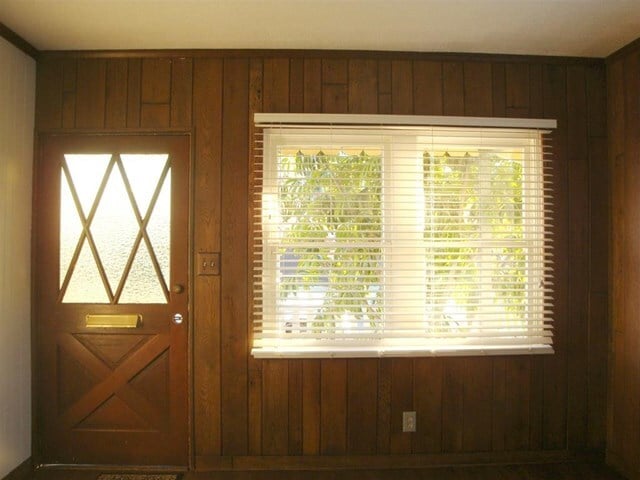 Building Photo - 3020 Monroe Ave