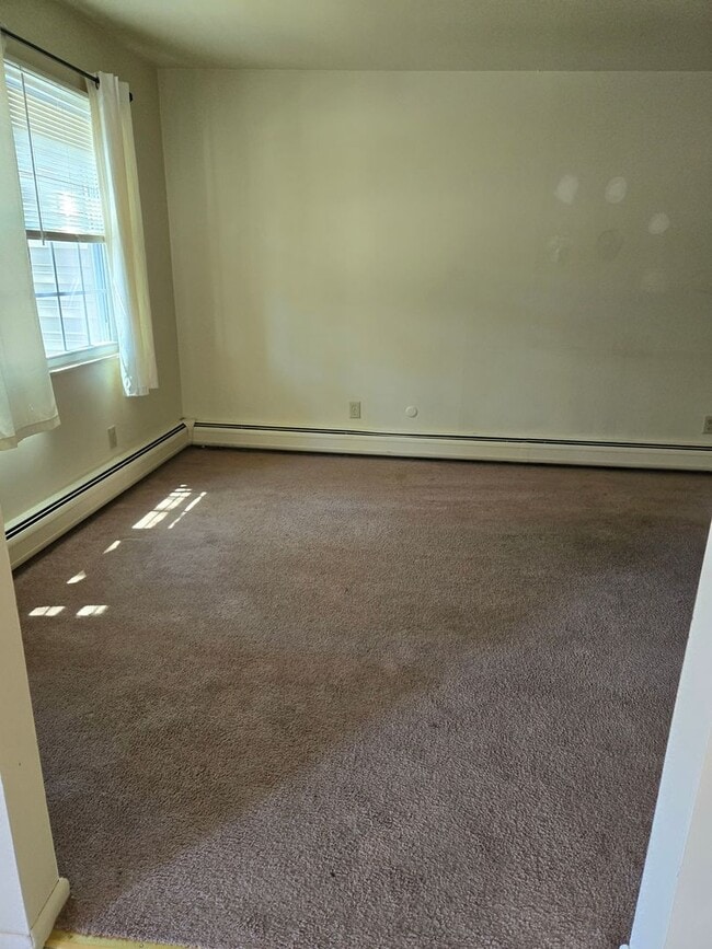 Sheridan Park and Holiday Manor Apartments in Geneva, NY