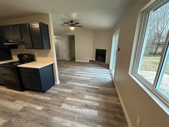 Foto del edificio - 10026 Caton Pl