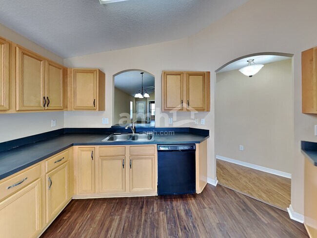 Foto del edificio - 10047 Perthshire Cir