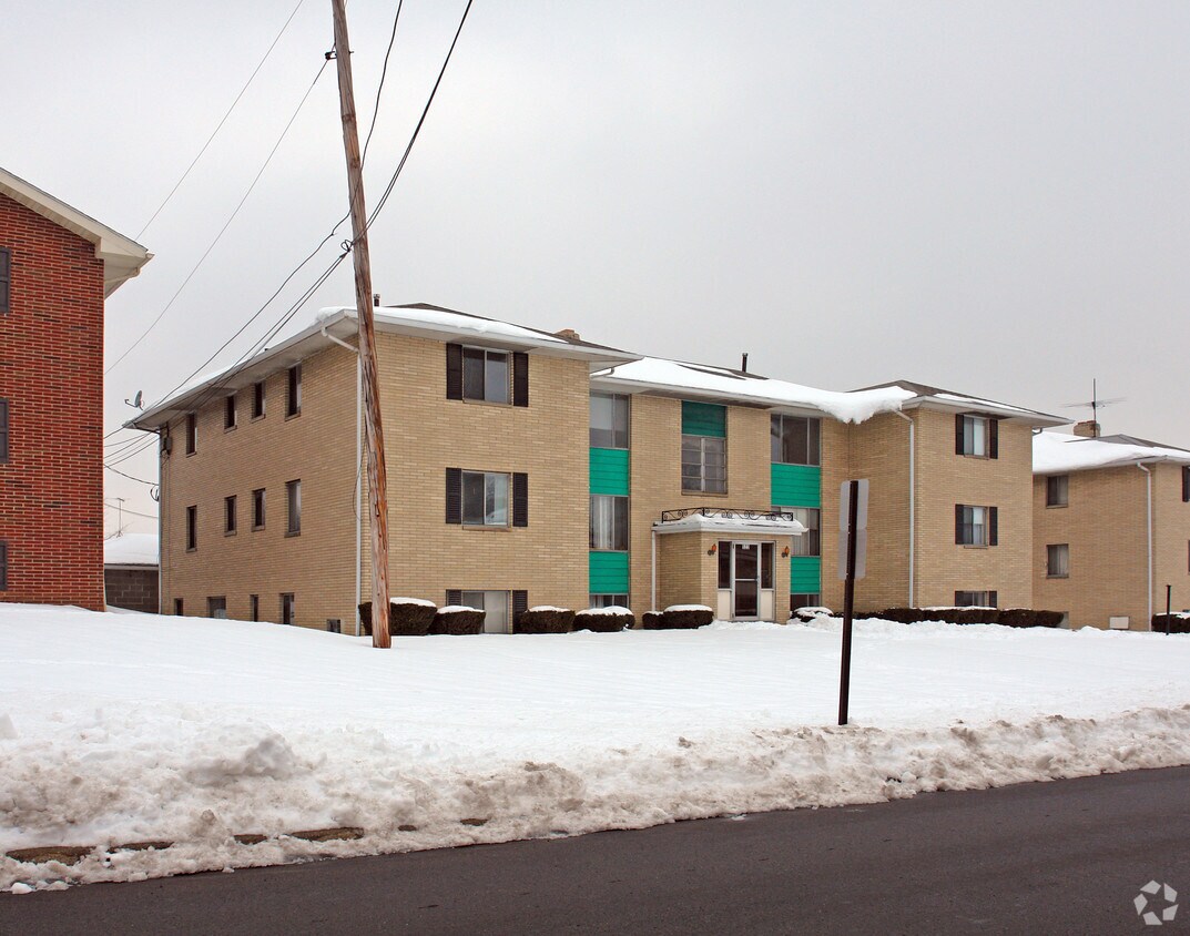 Primary Photo - 522 Treeside Dr