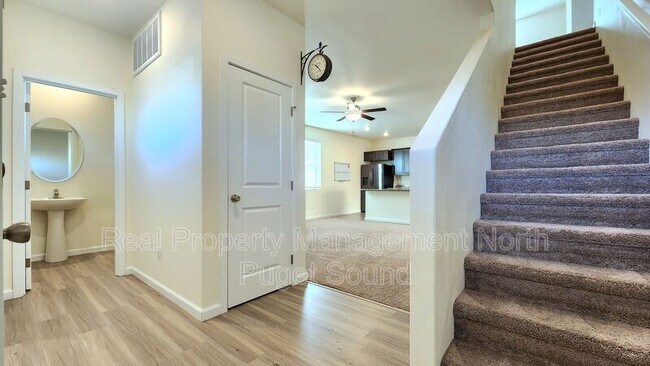 Foto del edificio - 7712 284th Pl NW