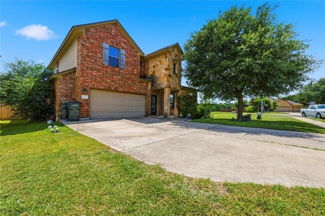 Building Photo - 8318 Campeche Bay Pl
