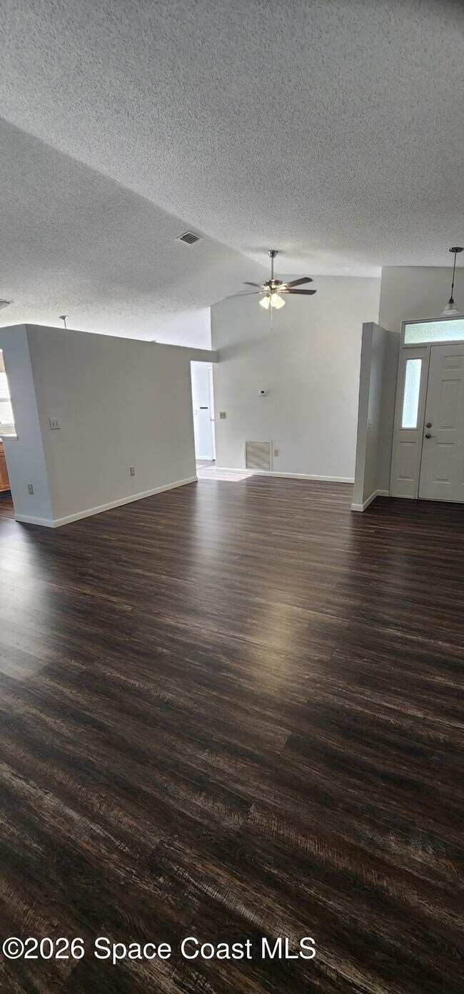 Foto del edificio - 4024 Pinyon Dr